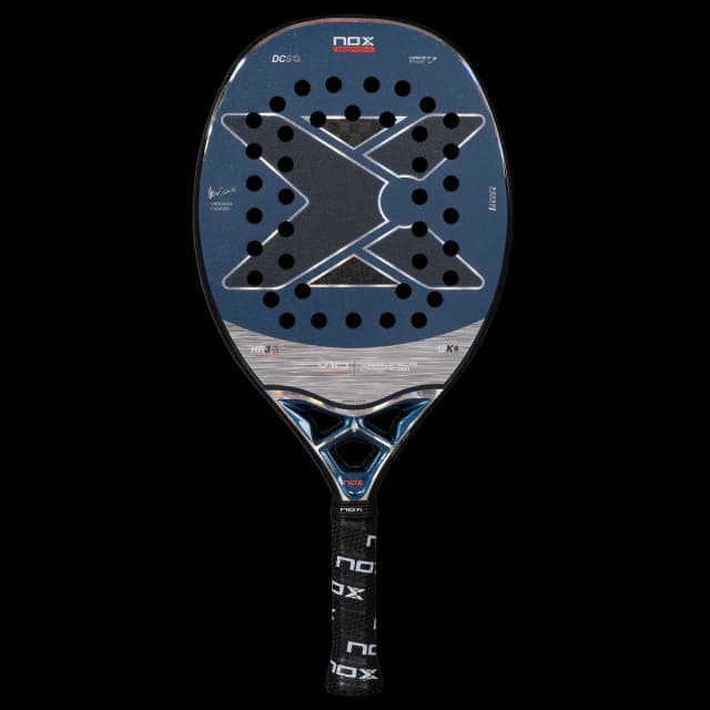 V10 Luxury 2025 beach tennis racket. Veronica Casadei's racket